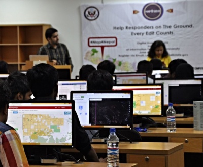 Participants of Map4Nepal Lahore Mapathon are mapping
